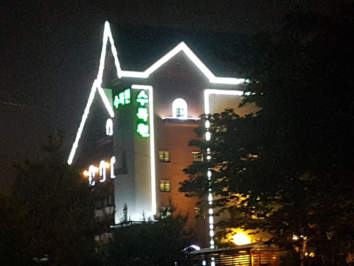 Garden Hotel Uijeongbu Exteriör bild
