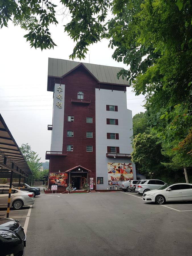 Garden Hotel Uijeongbu Exteriör bild